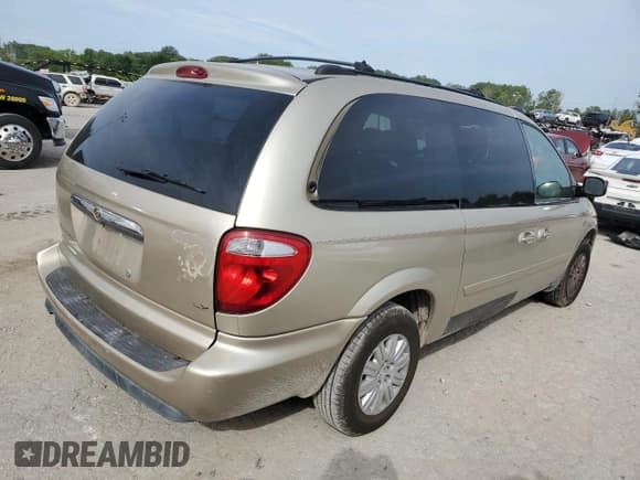 ✅ 2006 Chrysler Town & Country LX • VIN: 1A4GP44R66B568657 • Lot: 57105834. Listed on Copart with Not provided. Free auction sales archive from the USA and detailed vehicle history report at DreamBid. Image 3.