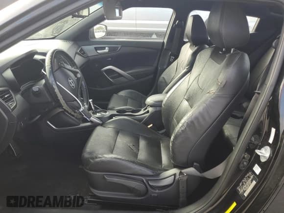 ✅ 2016 Hyundai Veloster Turbo Rally Edition • VIN: KMHTC6AE7GU249959 • Лот: 86178185. Опубликован ранее на Copart с пробегом 42 897 миль. Бесплатный доступ к архиву аукционных продаж из США и подробный отчёт об истории автомобиля на DreamBid. Изображение 7.