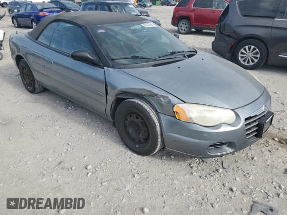 ✅ 2006 Chrysler Sebring • VIN: 1C3EL45X56N284168 • Lot: 85527945. Wystawiony na Copart z przebiegiem 107 875 mil. Bezpłatny archiwum sprzedaży aukcyjnych z USA i szczegółowy raport historii pojazdu na DreamBid. Zdjęcie 4.