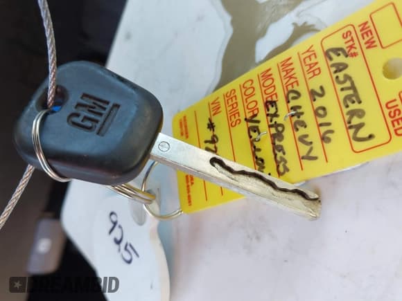 ✅ 2016 Chevrolet Express Cargo • VIN: 1GCWGBFF5G1215150 • Lot: 41672104. Listed on IAAI with 152,723 mi. Free auction sales archive from the USA and detailed vehicle history report at DreamBid. Image 11.