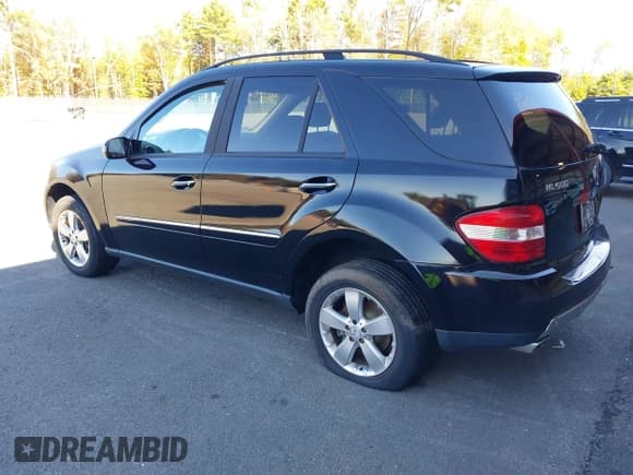 ✅ 2006 Mercedes-Benz M 500 • VIN: 4JGBB75E46A062287 • Lot: 43382855. Wystawiony na IAAI z przebiegiem 81 099 mil. Bezpłatny archiwum sprzedaży aukcyjnych z USA i szczegółowy raport historii pojazdu na DreamBid. Zdjęcie 3.