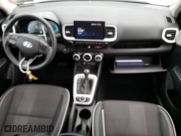 2024 Hyundai Venue SEL with VIN KMHRC8A37RU317460, listed as a Copart auction lot 74070514 with 6,817 mi miles and Salvage title. Bid and sale history available at DreamBid. Image 8.