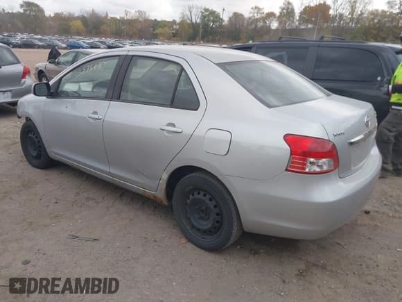 ✅ 2009 Toyota Yaris • VIN: JTDBT903X94047458 • Lot: 43575177. Listed on IAAI with 196,498 mi. Free auction sales archive from the USA and detailed vehicle history report at DreamBid. Image 3.