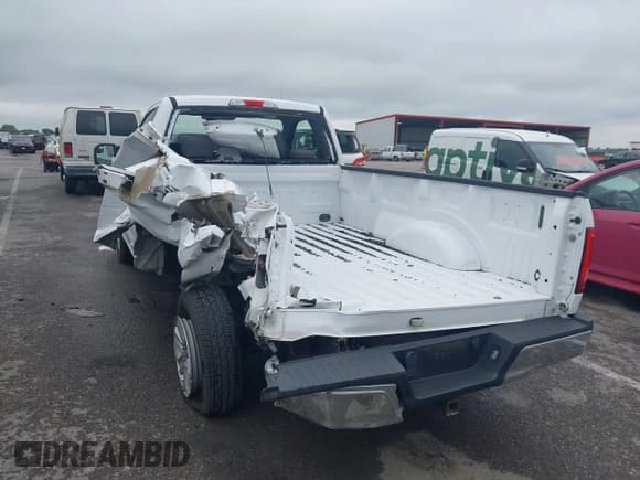 ✅ 2017 Ford F-150 XL • VIN: 1FTMF1C83HKC32096 • Лот: 43270446. Опубликован ранее на IAAI с пробегом 207 469 миль. Бесплатный доступ к архиву аукционных продаж из США и подробный отчёт об истории автомобиля на DreamBid. Изображение 6.