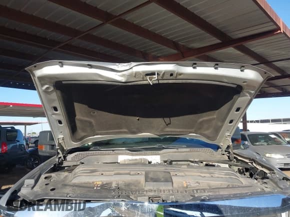 ✅ 2016 Chevrolet Silverado 2500HD LT • VIN: 1GC1KVE87GF305772 • Lot: 43575441. Listed on IAAI with 85,840 mi. Free auction sales archive from the USA and detailed vehicle history report at DreamBid. Image 10.