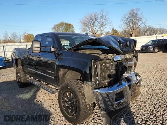 ✅ 2015 Chevrolet Silverado 2500HD LT • VIN: 1GC2KVEG2FZ135376 • Лот: 91713665. Опубликован ранее на Copart с пробегом 99 448 миль. Бесплатный доступ к архиву аукционных продаж из США и подробный отчёт об истории автомобиля на DreamBid. Изображение 14.