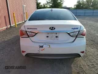 2012 Hyundai Sonata Hybrid z VIN KMHEC4A44CA060265, wystawiony jako Copart lot #80782735 z przebiegiem 301 534 mil mil oraz Czysty tytuł • Clean title. Historia ofert i sprzedaży dostępna na DreamBid. Obrazek 6.