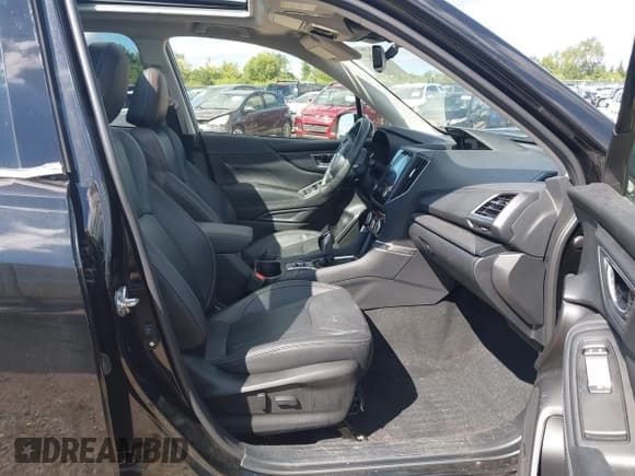 ✅ 2022 Subaru Forester Touring • VIN: JF2SKARC0NH511689 • Lot: 43037048. Listed on IAAI with 52,249 mi. Free auction sales archive from the USA and detailed vehicle history report at DreamBid. Image 5.