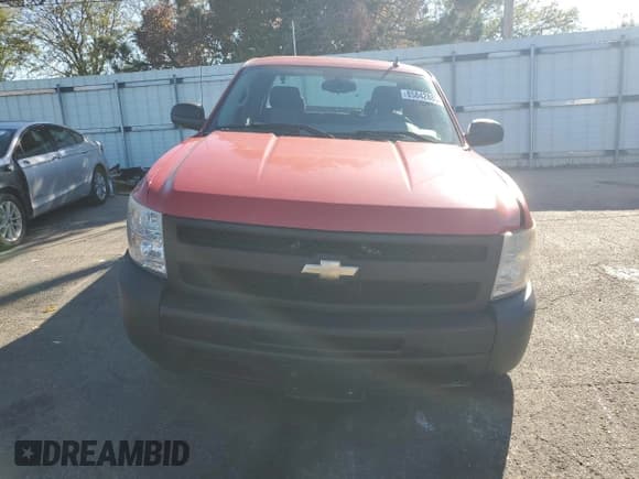 ✅ 2009 Chevrolet Silverado 1500 Work Truck • VIN: 1GCEC19XX9Z287035 • Lot: 85842885. Listed on Copart with 100,416 mi. Free auction sales archive from the USA and detailed vehicle history report at DreamBid. Image 5.
