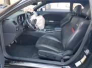 ✅ 2012 Dodge Challenger SRT-8 392 • VIN: 2C3CDYCJ8CH137762 • Lot: 45480925. Wystawiony na Copart z przebiegiem 85 383 mil. Bezpłatny archiwum sprzedaży aukcyjnych z USA i szczegółowy raport historii pojazdu na DreamBid. Zdjęcie 7.