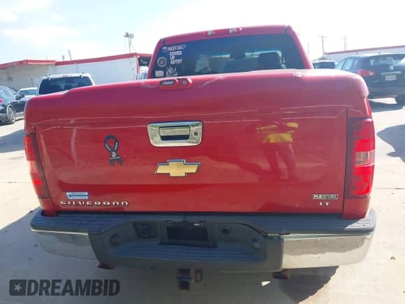 ✅ 2011 Chevrolet Silverado 1500 LT • VIN: 3GCPCSE02BG176962 • Lot: 43520636. Wystawiony na IAAI z przebiegiem 265 330 mil mil. Skorzystaj z bezpłatnego archiwum sprzedaży aukcyjnych z USA i zobacz szczegółowy raport historii pojazdu na DreamBid. Zdjęcie 16.