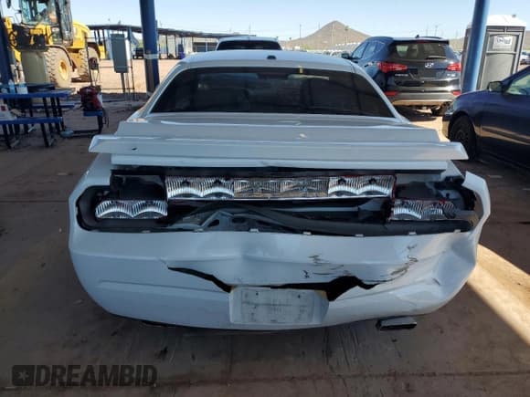 ✅ 2014 Dodge Challenger R/T • VIN: 2C3CDYBT5EH115630 • Лот: 70703555. Опубликован ранее на Copart с пробегом 133 490 миль. Бесплатный доступ к архиву аукционных продаж из США и подробный отчёт об истории автомобиля на DreamBid. Изображение 6.