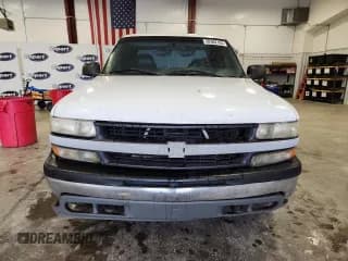 ✅ 2002 Chevrolet Silverado 2500 LS • VIN: 1GCGK29U32Z199845 • Lot: 58382165. Wystawiony na Copart z przebiegiem 428 943 mil. Bezpłatny archiwum sprzedaży aukcyjnych z USA i szczegółowy raport historii pojazdu na DreamBid. Zdjęcie 5.