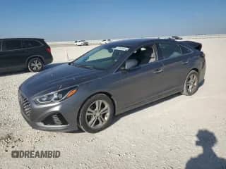 2018 Hyundai Sonata Limited с VIN 5NPE34AF9JH725107, выставлен на аукционе Copart как лот 87293045 с пробегом 90 331 миль миль и Списание • Salvage title. История ставок и продаж доступна на DreamBid. Изображение 1.