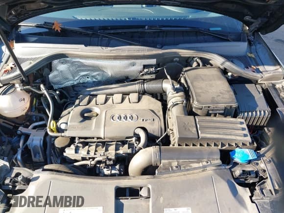 ✅ 2017 Audi Q3 Prestige • VIN: WA1GCCFS1HR004947 • Lot: 41633901. Listed on IAAI with 27,770 mi. Free auction sales archive from the USA and detailed vehicle history report at DreamBid. Image 10.