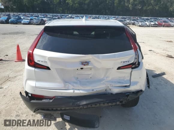 ✅ 2023 Cadillac XT4 FWD Luxury • VIN: 1GYAZAR47PF226169 • Лот: 67525635. Опубликован ранее на Copart с пробегом 14 935 миль. Бесплатный доступ к архиву аукционных продаж из США и подробный отчёт об истории автомобиля на DreamBid. Изображение 6.