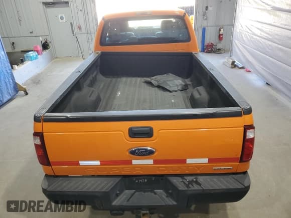 ✅ 2015 Ford F-250 XLT • VIN: 1FT7X2A61FEA00285 • Lot: 81600595. Listed on Copart with 246,165 mi. Free auction sales archive from the USA and detailed vehicle history report at DreamBid. Image 6.