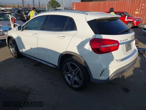 ✅ 2015 Mercedes-Benz GLA 250 • VIN: WDCTG4EB3FJ138011 • Lot: 43618342. Listed on IAAI with 66,599 mi. Free auction sales archive from the USA and detailed vehicle history report at DreamBid. Image 3.