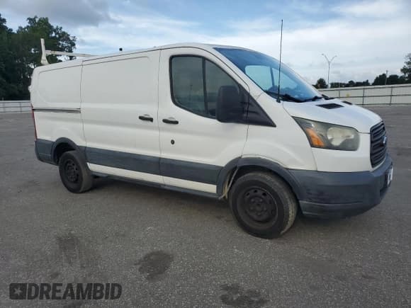 ✅ 2015 Ford Transit Cargo • VIN: 1FTNR1YM6FKA74772 • Лот: 69393405. Опубликован ранее на Copart с пробегом 170 073 миль. Бесплатный доступ к архиву аукционных продаж из США и подробный отчёт об истории автомобиля на DreamBid. Изображение 4.