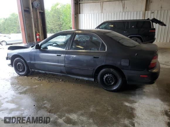 ✅ 1994 Honda Accord • VIN: JHMCD5539RC017942 • Lot: 56353595. Listed on Copart with 251,099 mi. Free auction sales archive from the USA and detailed vehicle history report at DreamBid. Image 2.