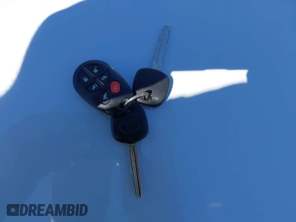 ✅ 2005 Toyota Sienna XLE • VIN: 5TDZA22C15S226558 • Lot: 42974612. Listed on IAAI with 187,437 mi. Free auction sales archive from the USA and detailed vehicle history report at DreamBid. Image 11.