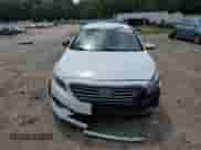 2016 Hyundai Sonata 2.4L z VIN 5NPE24AF0GH411082, wystawiony jako Copart lot #67307335 z przebiegiem 196 450 mil mil oraz Szkoda całkowita • Salvage title. Historia ofert i sprzedaży dostępna na DreamBid. Obrazek 5.