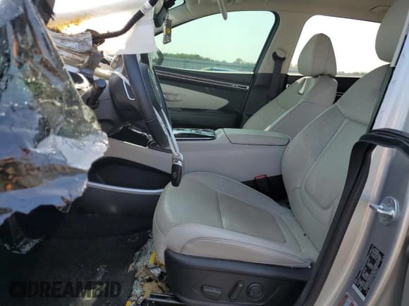 ✅ 2022 Hyundai Tucson Limited • VIN: 5NMJE3AE7NH125635 • Lot: 67481424. Wystawiony na Copart z przebiegiem Nie podano. Bezpłatny archiwum sprzedaży aukcyjnych z USA i szczegółowy raport historii pojazdu na DreamBid. Zdjęcie 7.