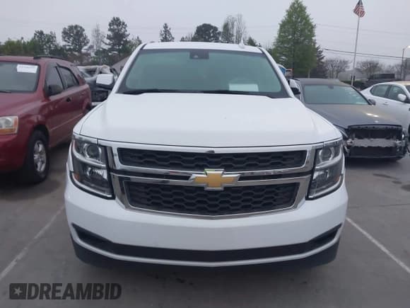 ✅ 2020 Chevrolet Suburban LT • VIN: 1GNSCHKC6LR113299 • Lot: 41921541. Wystawiony na IAAI z przebiegiem 89 902 mil. Bezpłatny archiwum sprzedaży aukcyjnych z USA i szczegółowy raport historii pojazdu na DreamBid. Zdjęcie 12.