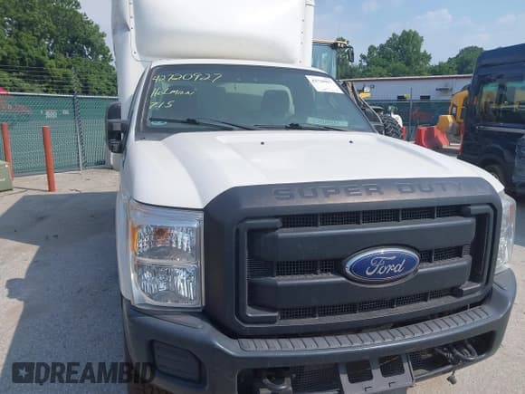 ✅ 2016 Ford F-250 XL • VIN: 1FDBF2B68GED17554 • Lot: 42720927. Listed on IAAI with 387,144 mi. Free auction sales archive from the USA and detailed vehicle history report at DreamBid. Image 6.