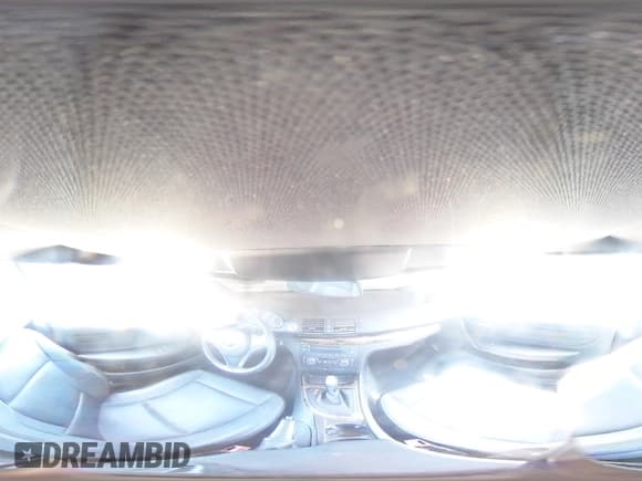 ✅ 2011 BMW 1 Series 128i • VIN: WBAUN1C50BVH82726 • Lot: 62719115. Wystawiony na Copart z przebiegiem 68 579 mil. Bezpłatny archiwum sprzedaży aukcyjnych z USA i szczegółowy raport historii pojazdu na DreamBid. Zdjęcie 14.