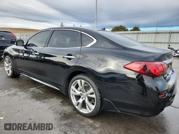 ✅ 2016 Infiniti Q70 • VIN: JN1BY1PR2GM720689 • Lot: 91593505. Wystawiony na Copart z przebiegiem 100 246 mil. Bezpłatny archiwum sprzedaży aukcyjnych z USA i szczegółowy raport historii pojazdu na DreamBid. Zdjęcie 2.