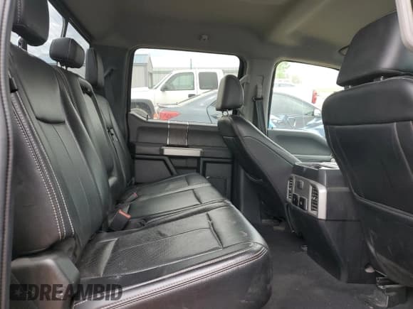 ✅ 2021 Ford F-350 XL • VIN: 1FT8W3BT7MED70199 • Lot: 55344855. Wystawiony na Copart z przebiegiem 175 873 mil. Bezpłatny archiwum sprzedaży aukcyjnych z USA i szczegółowy raport historii pojazdu na DreamBid. Zdjęcie 10.