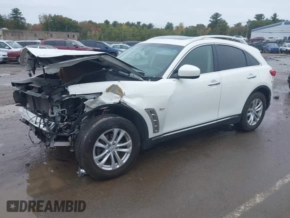 ✅ 2017 Infiniti QX70 • VIN: JN8CS1MW8HM413370 • Lot: 43421490. Listed on IAAI with 133,088 mi. Free auction sales archive from the USA and detailed vehicle history report at DreamBid. Image 17.