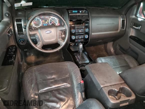 ✅ 2012 Ford Escape Limited • VIN: 1FMCU0E7XCKB80339 • Lot: 91937385. Wystawiony na Copart z przebiegiem 138 409 mil. Bezpłatny archiwum sprzedaży aukcyjnych z USA i szczegółowy raport historii pojazdu na DreamBid. Zdjęcie 8.