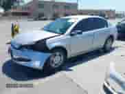 2004 Saturn ION ION 2 z VIN 1G8AJ52F44Z206921, wystawiony jako IAAI lot #42395938 z przebiegiem 129 558 mil mil oraz . Historia ofert i sprzedaży dostępna na DreamBid. Obrazek 2.