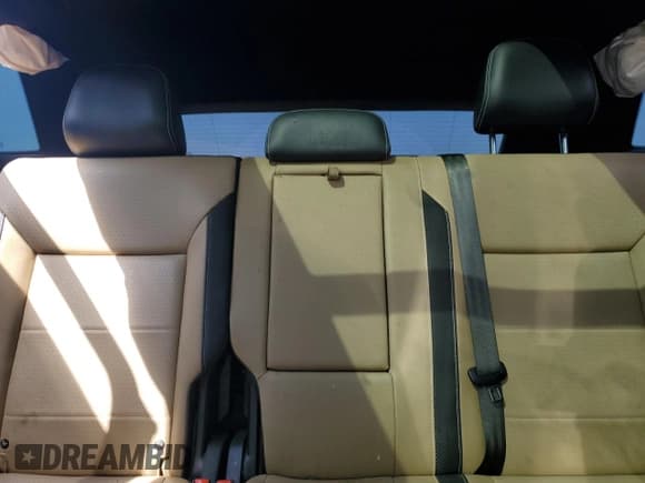 ✅ 2021 Volkswagen Atlas SE • VIN: 1V2RE2CA0MC221075 • Lot: 80939085. Wystawiony na Copart z przebiegiem 95 020 mil. Bezpłatny archiwum sprzedaży aukcyjnych z USA i szczegółowy raport historii pojazdu na DreamBid. Zdjęcie 10.