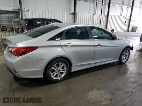 ✅ 2014 Hyundai Sonata GLS • VIN: 5NPEB4AC5EH857554 • Lot: 63309474. Listed on Copart with 165,667 mi. Free auction sales archive from the USA and detailed vehicle history report at DreamBid. Image 3.