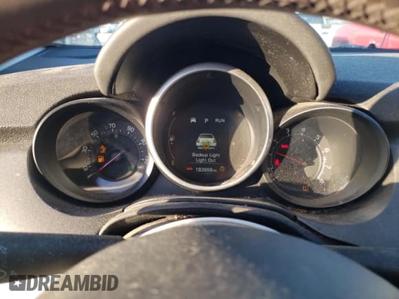 ✅ 2016 FIAT 500X Trekking Plus • VIN: ZFBCFYET2GP386504 • Lot: 82576594. Listed on Copart with 183,959 mi. Free auction sales archive from the USA and detailed vehicle history report at DreamBid. Image 9.