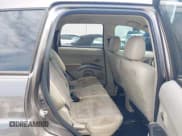 ✅ 2012 Mitsubishi Outlander SE • VIN: JA4AS3AW1CU002897 • Lot: 43079466. Wystawiony na IAAI z przebiegiem 221 765 mil. Bezpłatny archiwum sprzedaży aukcyjnych z USA i szczegółowy raport historii pojazdu na DreamBid. Zdjęcie 8.