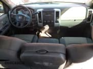 ✅ 2012 Ram 2500 SLT • VIN: 3C6TD5DT7CG327117 • Lot: 91127595. Wystawiony na Copart z przebiegiem 177 000 mil. Bezpłatny archiwum sprzedaży aukcyjnych z USA i szczegółowy raport historii pojazdu na DreamBid. Zdjęcie 8.