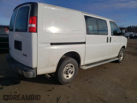 ✅ 2019 GMC Savana Cargo • VIN: 1GTW7AFG4K1335887 • Лот: 88017165. Опубликован ранее на Copart с пробегом Не указан. Бесплатный доступ к архиву аукционных продаж из США и подробный отчёт об истории автомобиля на DreamBid. Изображение 3.