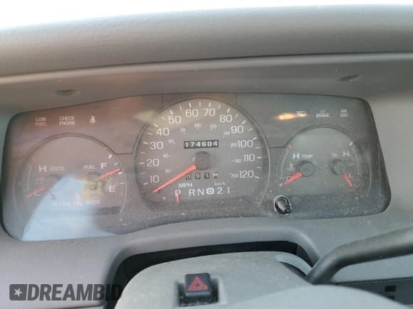 ✅ 2004 Mercury Grand Marquis LS Premium • VIN: 2MEFM75W14X634993 • Лот: 91138835. Опубликован ранее на Copart с пробегом 174 604 миль. Бесплатный доступ к архиву аукционных продаж из США и подробный отчёт об истории автомобиля на DreamBid. Изображение 9.