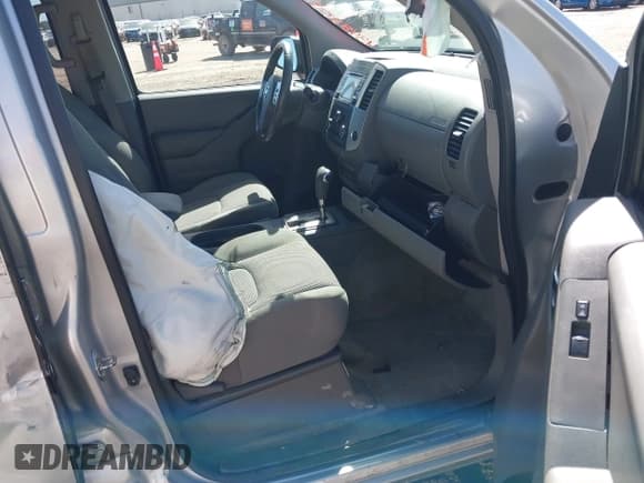 ✅ 2018 Nissan Frontier Desert Runner • VIN: 1N6DD0ER0JN732126 • Lot: 43485055. Listed on IAAI with 86,056 mi. Free auction sales archive from the USA and detailed vehicle history report at DreamBid. Image 5.