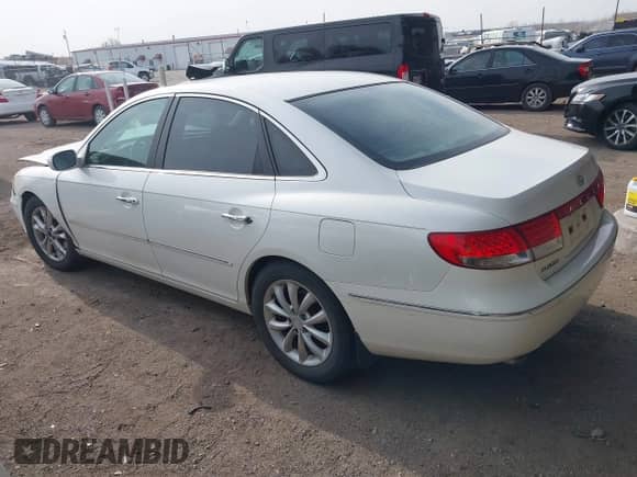 2007 Hyundai Azera SE с VIN KMHFC46F07A139369, выставлен на аукционе IAAI как лот 41999327 с пробегом 145 827 миль миль и . История ставок и продаж доступна на DreamBid. Изображение 3.
