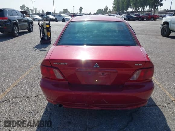 ✅ 2002 Mitsubishi Galant ES • VIN: 4A3AA46G92E124493 • Lot: 42489324. Listed on IAAI with 195,036 mi. Free auction sales archive from the USA and detailed vehicle history report at DreamBid. Image 16.