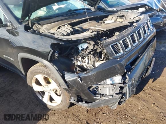 ✅ 2018 Jeep Compass Latitude • VIN: 3C4NJDBB8JT256657 • Лот: 43615859. Опубликован ранее на IAAI с пробегом 90 443 миль. Бесплатный доступ к архиву аукционных продаж из США и подробный отчёт об истории автомобиля на DreamBid. Изображение 6.