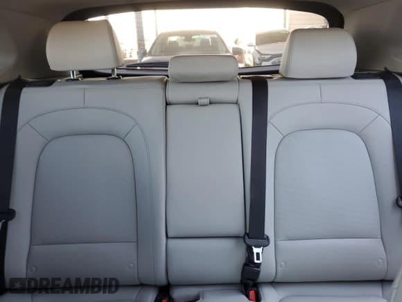 ✅ 2022 Hyundai Kona Limited • VIN: KM8K53A35NU786670 • Lot: 92683845. Wystawiony na Copart z przebiegiem 27 210 mil. Bezpłatny archiwum sprzedaży aukcyjnych z USA i szczegółowy raport historii pojazdu na DreamBid. Zdjęcie 10.