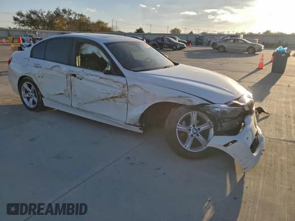 ✅ 2015 BMW 3 Series 328i • VIN: WBA3C1C55FP853279 • Lot: 92688135. Listed on Copart with 66,307 mi. Free auction sales archive from the USA and detailed vehicle history report at DreamBid. Image 4.