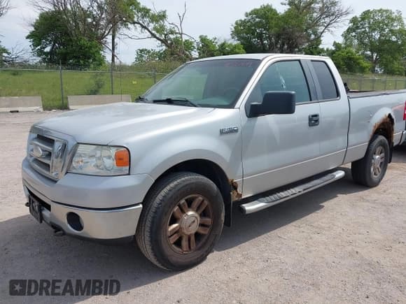 ✅ 2008 Ford F-150 XLT • VIN: 1FTPX14V98FB55967 • Lot: 42520244. Listed on IAAI with 176,667 mi. Free auction sales archive from the USA and detailed vehicle history report at DreamBid. Image 2.