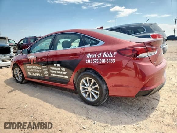 ✅ 2018 Hyundai Sonata SE • VIN: 5NPE24AF4JH671511 • Лот: 70567515. Опубликован ранее на Copart с пробегом 212 323 миль. Бесплатный доступ к архиву аукционных продаж из США и подробный отчёт об истории автомобиля на DreamBid. Изображение 2.